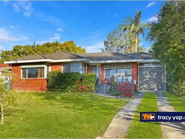 35 Stirling Avenue, North Rocks House for rent Listed by Mira.