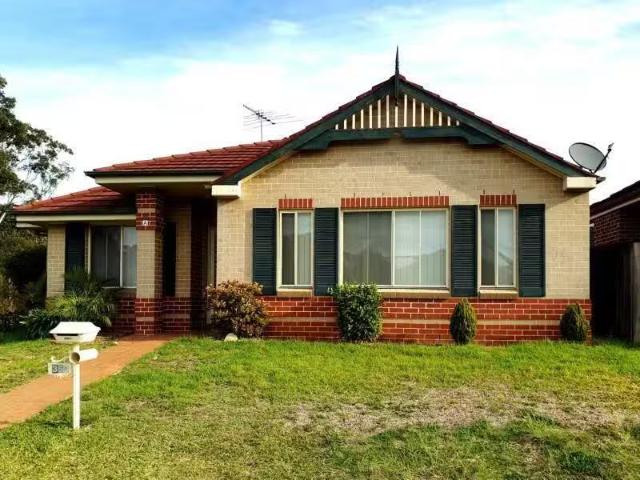 35A Larapinta Crescent, ST HELENS PARK House for rent Listed.