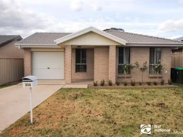 35A Melton Road, MUDGEE House for rent Listed by Chloe Brown.