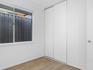 35A Parklands Crescent
