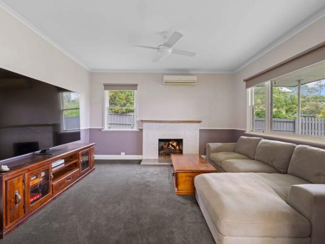 35B Young Street, Leongatha
