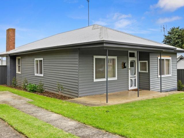 35B Young Street, Leongatha