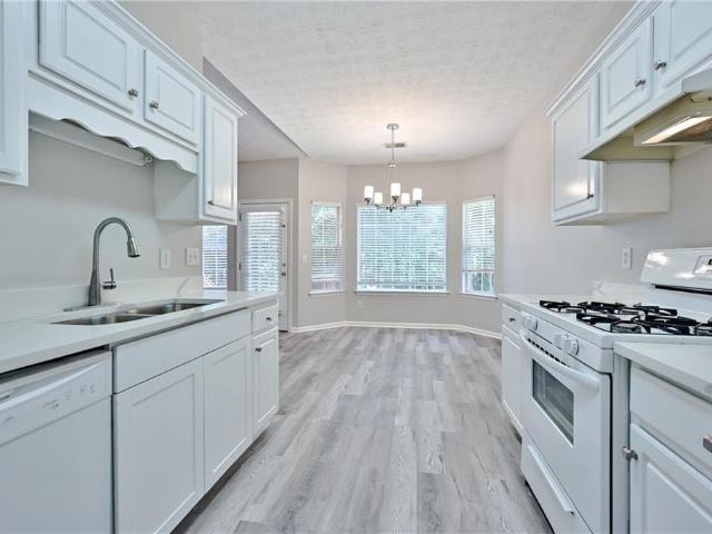 3605 Clubside Walk NW