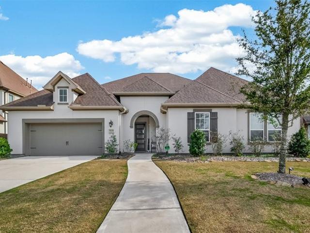 3606 Canyon Dr, Iowa Colony, TX 77583