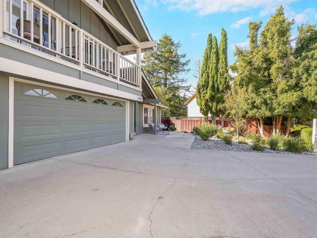 3607 Siskiyou Ct