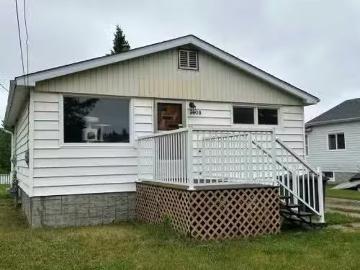 3608 46 Street, Ponoka, AB, T4J 1A3 house for sale Listing.