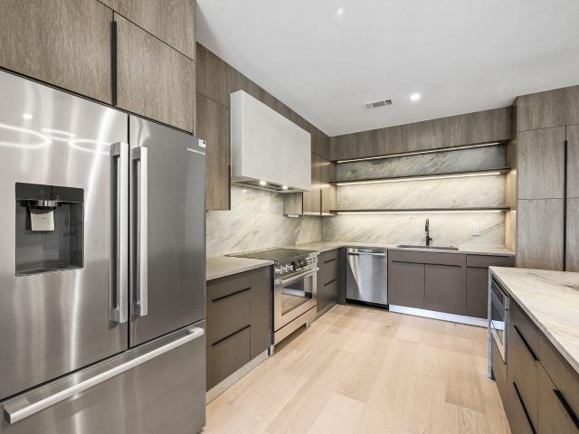3600 S Lamar Blvd # 202