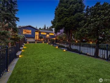 3601 NE 100TH Street