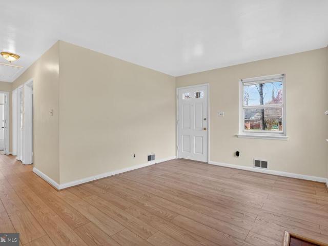 3601 Crest Drive