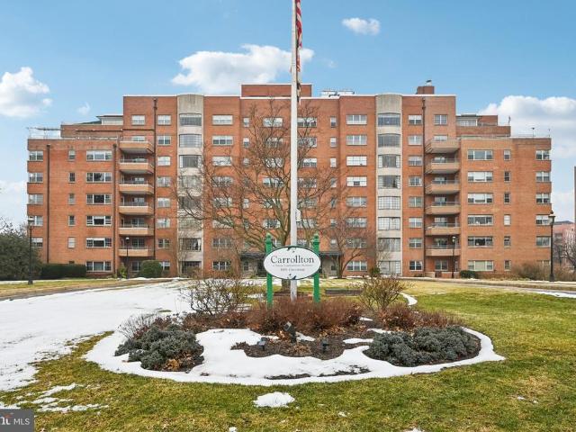 3601 Greenway # 303