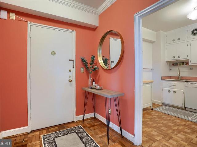 3601 Greenway # 412