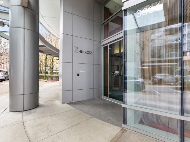 3601 S River Pkwy, Unit 305, Portland, OR 97239 | MLS #339094