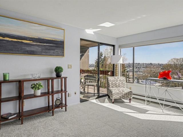 3601 24th Avenue W # 306