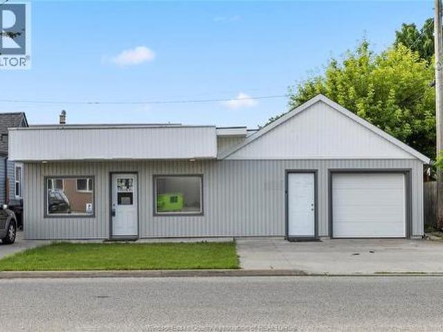 3603 Walker, Windsor, ON, N8W 3S6 house for sale | Listing ID 26024 | Royal LePage