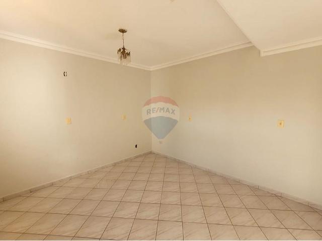 360.00 M² Apartamento Alugar, 3 Dormitórios localizado em Itaíci I, Caldas Novas, Goiás, 75686009 | Brasil