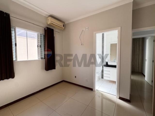 360 Área Útil Casa de Condomínio Alugar, 3 Dormitórios localizado em Avenida Affonso José Aiello, 1209, Vila Aviação, Bauru, São Paulo, 17018806 | Brasil