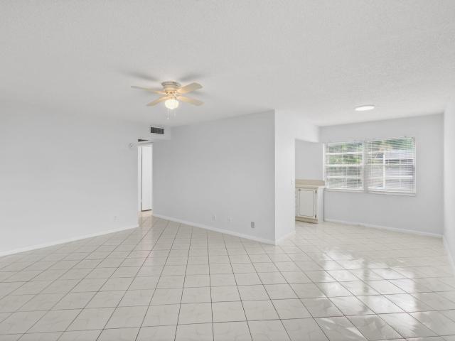 360 Fanshaw I, Boca Raton, FL 33434 | MLS #R11165