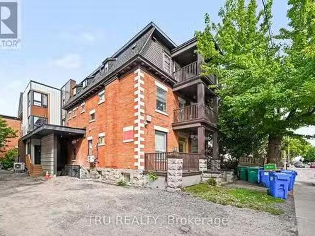 360 Friel Street, Ottawa, ON, K1N 7W6 investment for sale L.