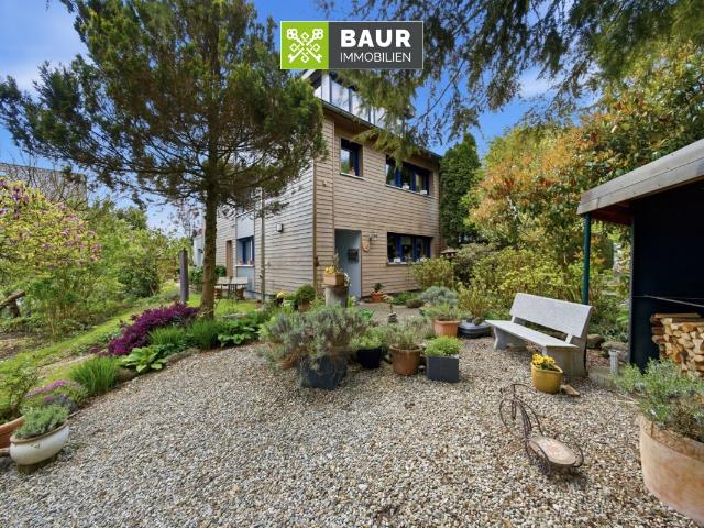 360° I Großes Reihenendhaus mit weitläufigem Südgarten, Carport und Garage in Meckenbeuren Hegenberg