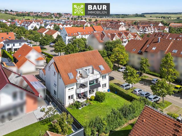 360°I SOFORT EINZIEHEN & WOHLFÜHLEN – Helle Dachgeschosswohnung mit Balkon, Dachspitz & Stellplatz