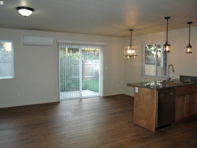 360 nw willamina dr