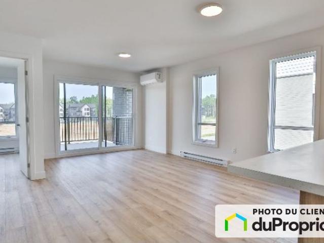 360 rue Flavie Poirier, St Charles Borromée à louer