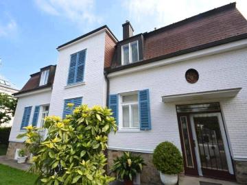 360° TOUR / EIN / MEHRFAMILIEN VILLA mit sonnigem GARTEN in SIEVERING / GENERATIONS VILLA with sunny GARDEN in SIEVERING