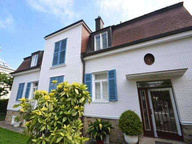 360° TOUR / EIN / MEHRFAMILIEN VILLA mit sonnigem GARTEN in SIEVERING / GENERATIONS VILLA with sunny GARDEN in SIEVERING