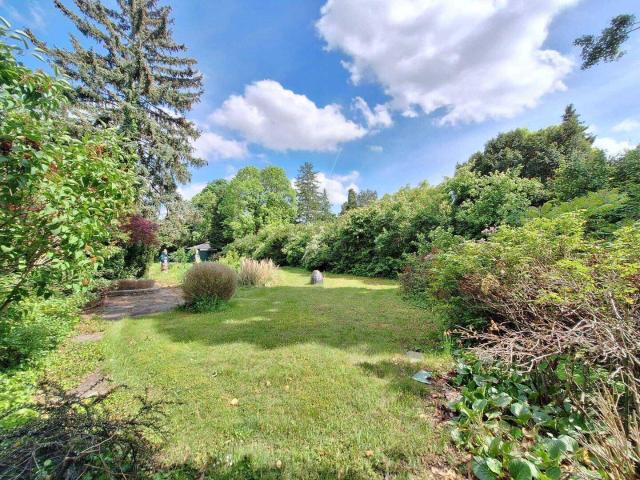 360° TOUR / Einfamilienvilla mit großem Garten und Garage in bester Grünlage von Hietzing