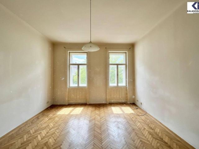 360 TOUR / KLASSISCHE ALTBAUWOHNUNG