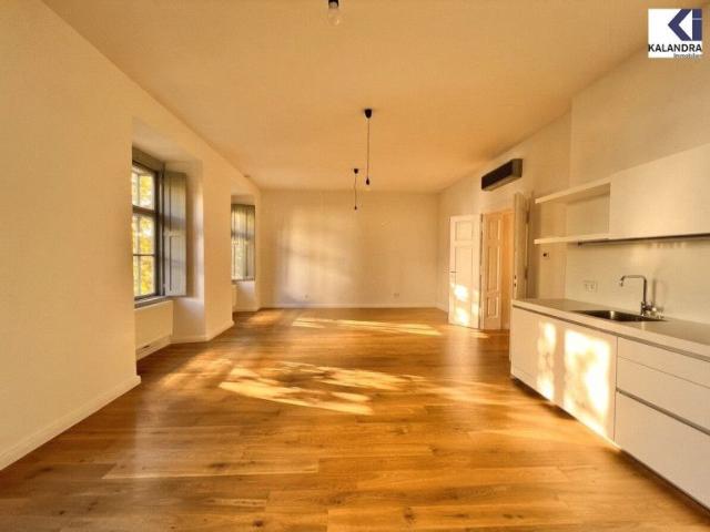 360 TOUR / LUXUSWOHNUNG IN BAROCKMEIERHAUS