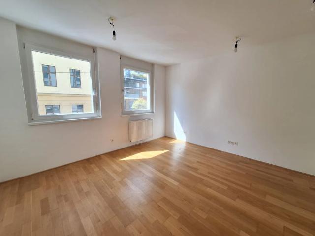 360° TOUR / Moderne, helle 2 Zimmer Neubauwohnung in sehr guter, zentraler Wohnlage