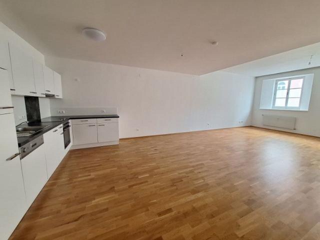 360° Tour / Sanierte, moderne 3 Zimmer Altbauwohnung in zentraler Lage von Klagenfurt