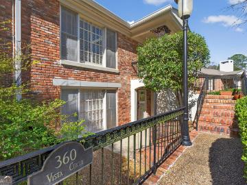360 Vista Circle B