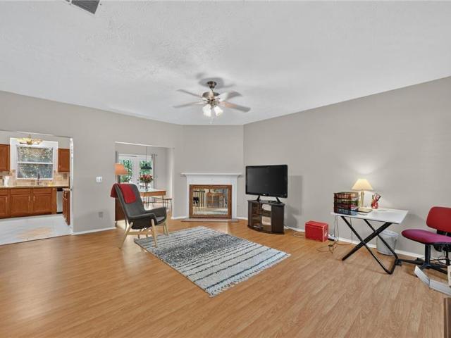 3616 Centennial Square
