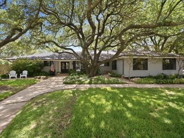 3612 Greenbriar Court