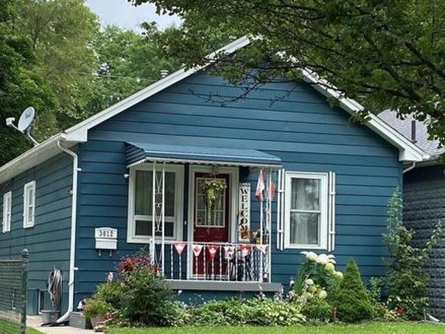 3612 King, Windsor, ON, N9C 1P5 house for sale | Listing ID 26019 | Royal LePage