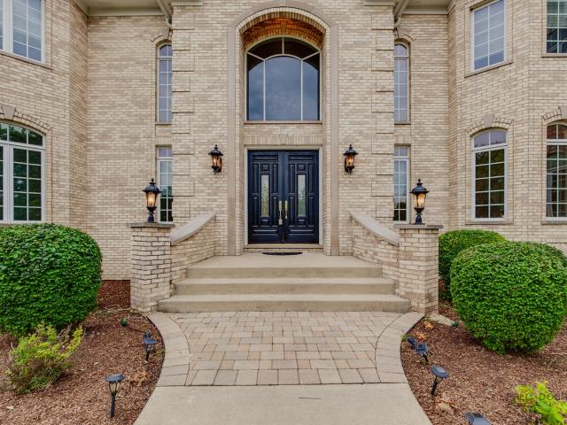 3613 Crestview Drive