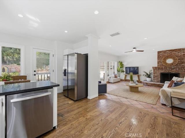 3624 Bell Ave
