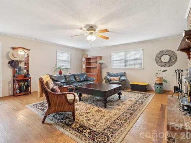 3624 Gaston Farm Road