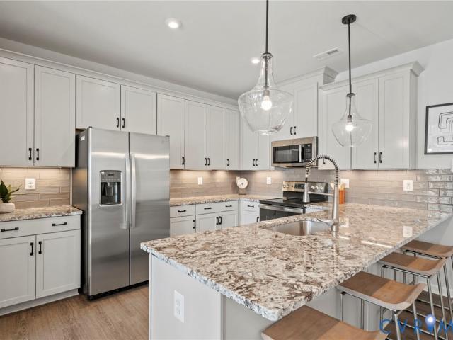 3621 Daisy Field Walk A