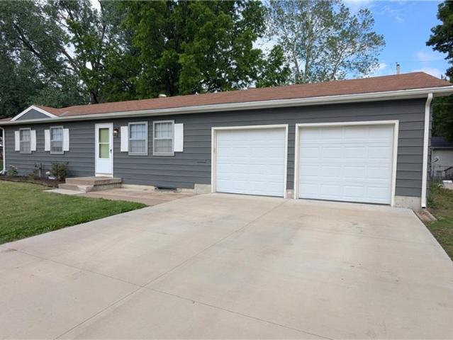 3622 SE Pinecrest Court SE