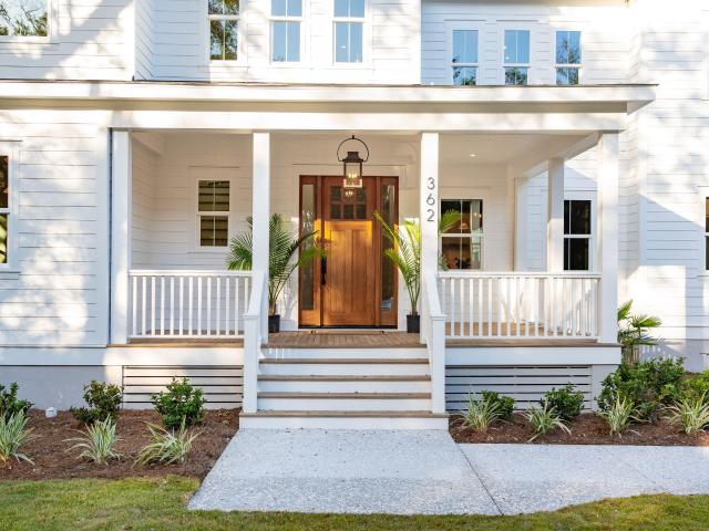 362 6th Ave, Mount Pleasant, SC 29464 | MLS #26002