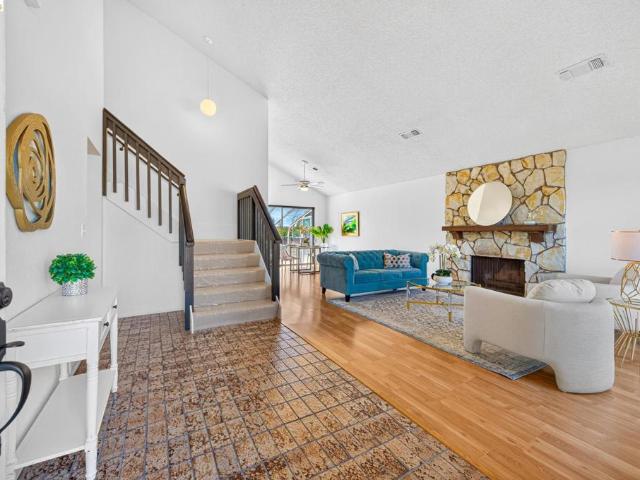 362 W Seaview Dr