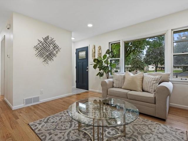 3634 W Parnell Ave, Milwaukee, WI 53221