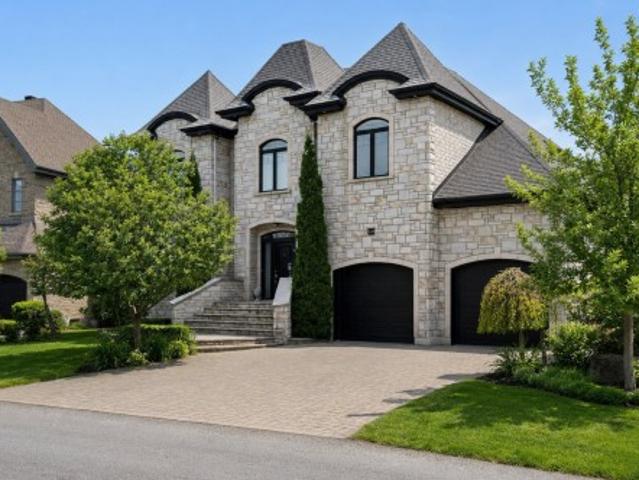 3635 Av. Cerisiers, Brossard, QC, J4Z 3S8 house for sale | Listing ID 12317 | Royal LePage