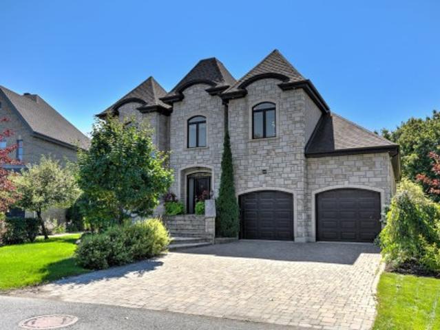 3635 Av. Cerisiers, Brossard, QC, J4Z 3S8 Luxury House for sale | Listing ID 22157 | Royal LePage Carriage Trade Luxury Properties