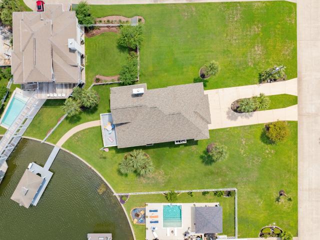 3635 Cove Lane