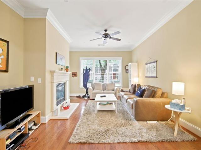 3635 E Paces Circle NE 1114