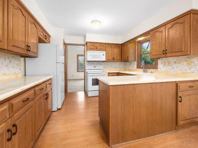 3635 S Loretta Ln